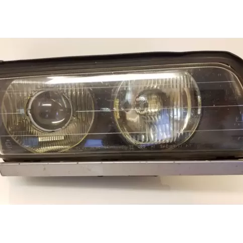 0301043272 фара передняя BMW 7 E38 1996