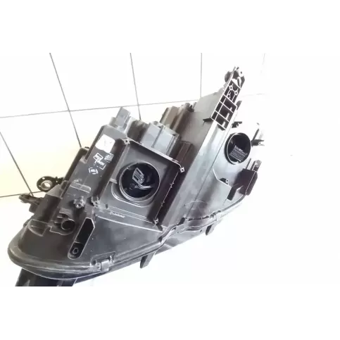 030110123608 фара передня Volkswagen Tiguan 2018