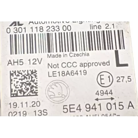 030111823300 фара передняя Skoda Octavia Mk4 2019