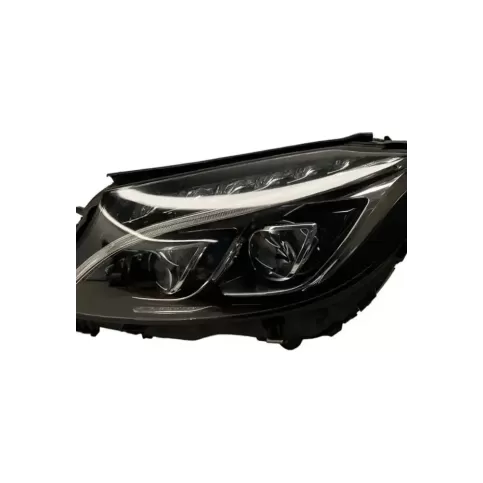 030128423105 фара передняя Mercedes-Benz C W205 2018