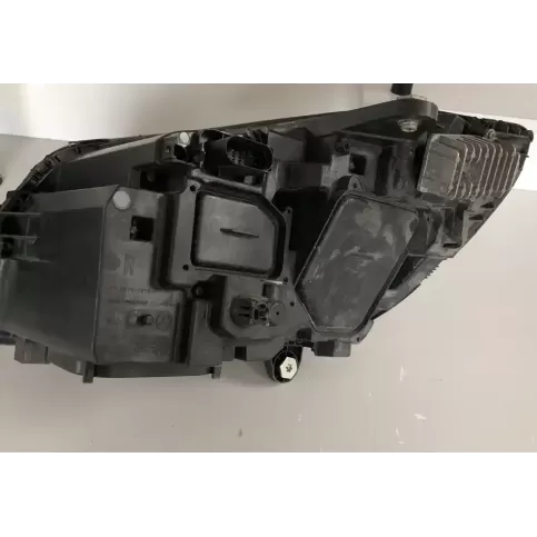 030128463406 фара передняя Mercedes-Benz C W205 2016