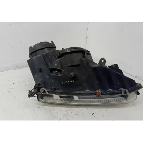 084421129L фара передняя Opel Vectra C 2004