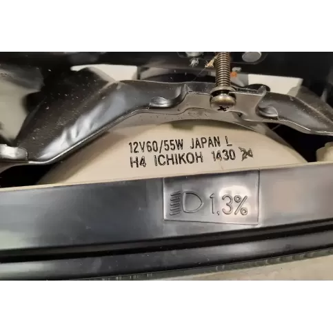 1216469 фара передня Opel Monterey 1998