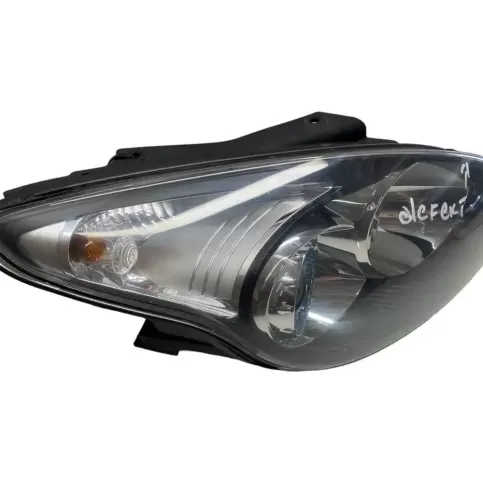 17128102 фара передняя Hyundai i30 2011