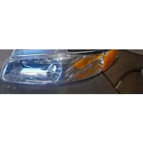 205882 фара передня Chrysler Voyager 1997