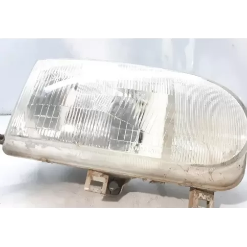 260108C006 фара передняя Nissan Vanette 1991