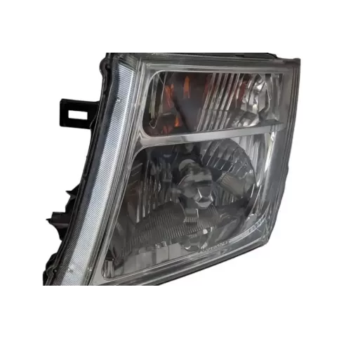 26010EB380 фара передняя Nissan Pathfinder R51 2006