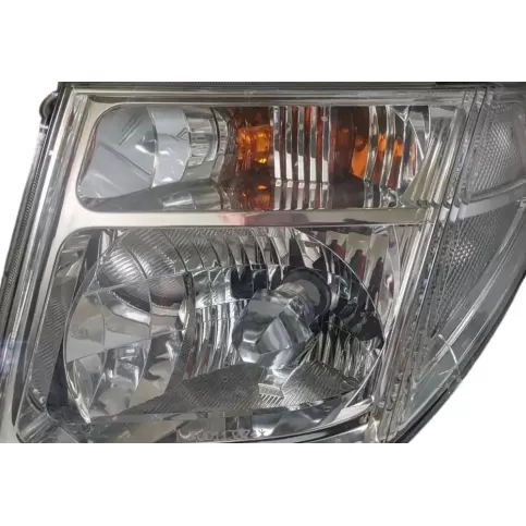26010EB380 фара передняя Nissan Pathfinder R51 2006