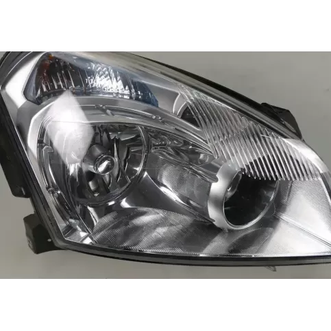 26010JD01A фара передняя Nissan Qashqai+2 2012
