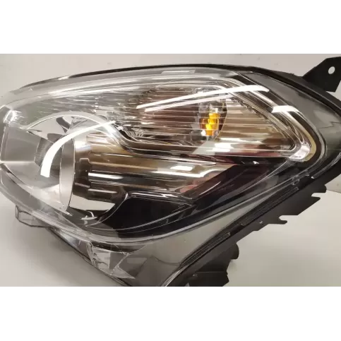 26060BR01B фара передняя Nissan Qashqai 2012