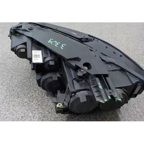3G1941006B фара передняя Volkswagen PASSAT B8 2015