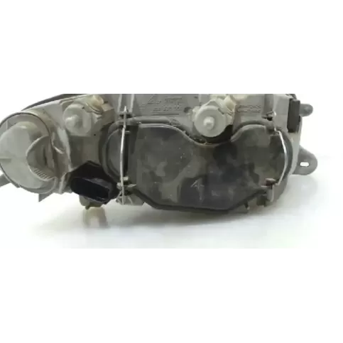 46556564 фара передняя Alfa Romeo 147 2001