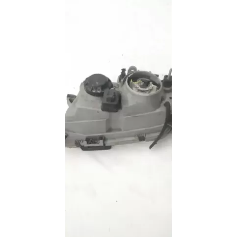 5284468 фара передня Saab 9-5 1999