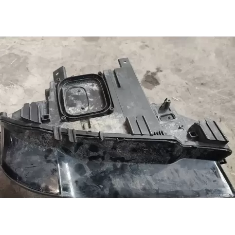 63126923855 фара передня BMW X3 E83 2005