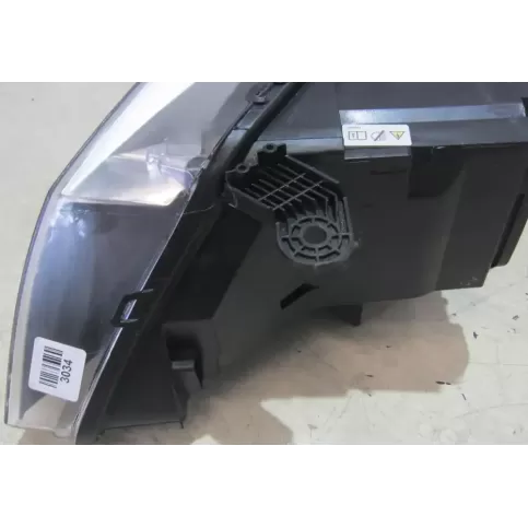 7277004 фара передня BMW X3 F25 2011