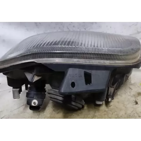 7701045995 фара передня Renault Clio II 2004