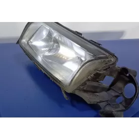 8620889 фара передня Volvo S80 2002