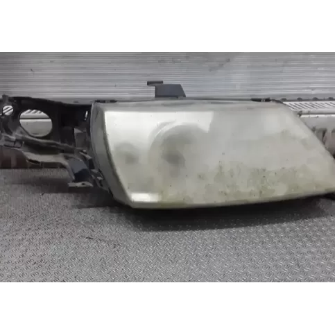 89030958 фара передняя Saab 9-5 2002