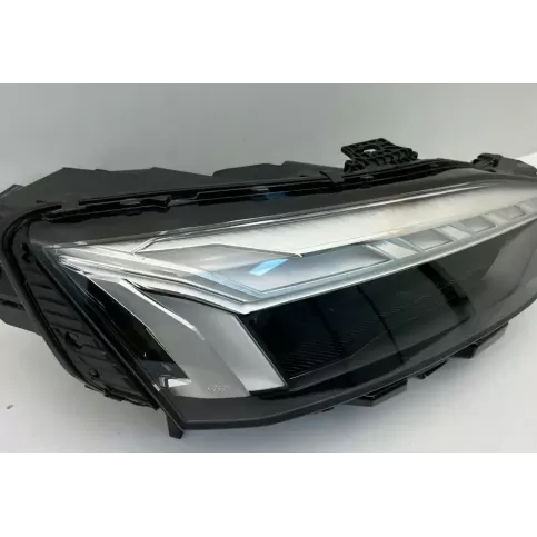 8W6941040 фара передняя Audi A5 2020