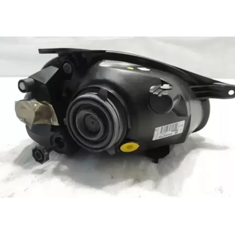 90444786 фара передня Opel Corsa B 1996