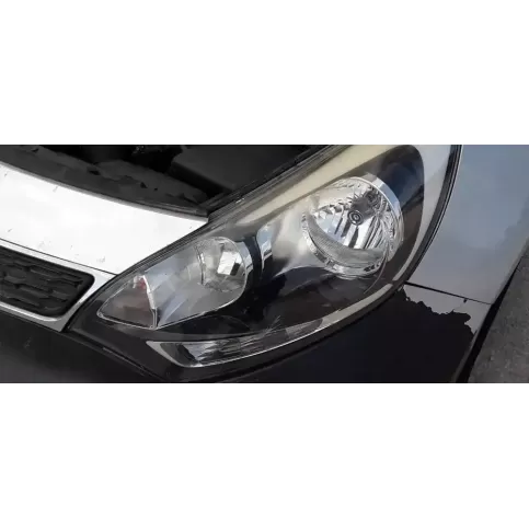 919211 фара передняя KIA Rio 2011