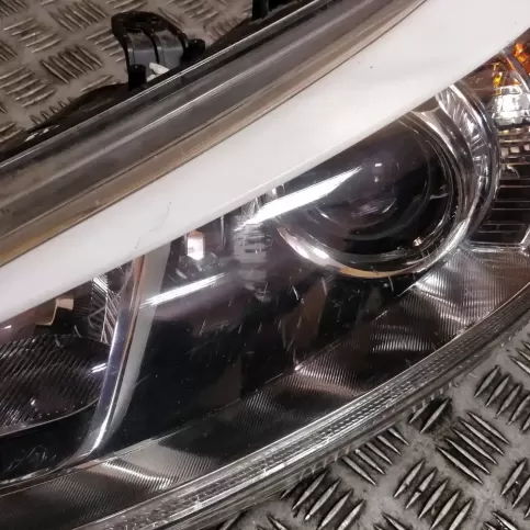 92101A2020 фара передняя KIA Ceed 2015