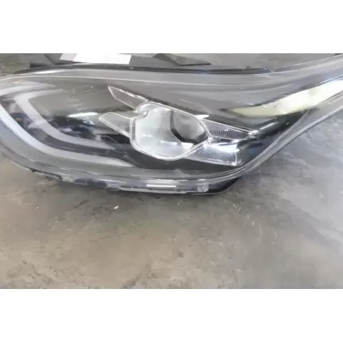 92101J7XXX фара передняя KIA Ceed 2018