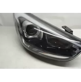 9210228 фара передняя Hyundai i30 2013