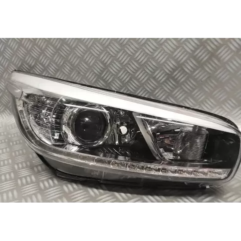 92102A2XXX фара передня KIA Ceed 2012