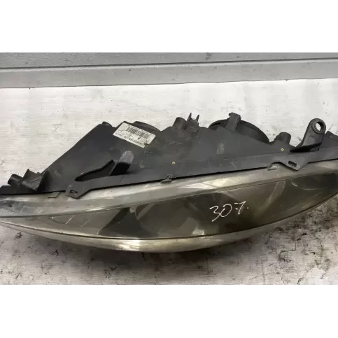 964629188003 фара передняя Peugeot 407 2005