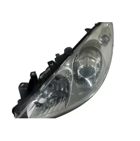 9681834880 фара передняя Peugeot 307 2005