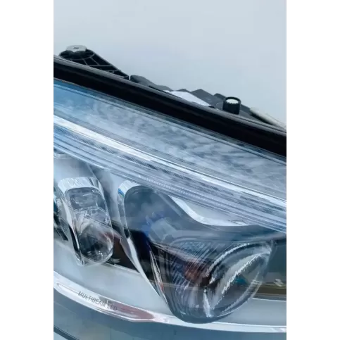 A2059068605 фара передняя Mercedes-Benz C W205 2018