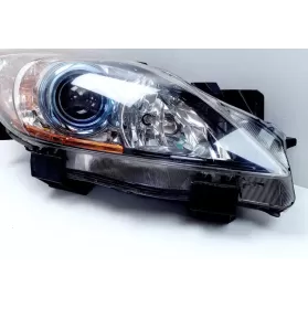 BBM451030 фара передня Mazda 3 II 2011