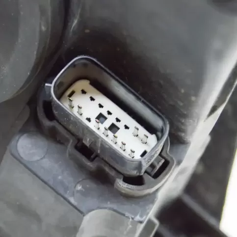 C1BB13W029 фара передняя Ford Fiesta 2016