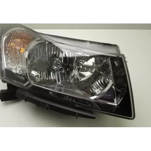 E1312413 фара передняя Chevrolet Cruze 2010