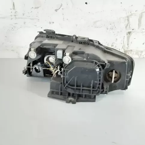 E13201364 фара передняя Audi A4 S4 B6 8E 8H 2003