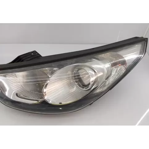 E2-B5-54-2 фара передня Hyundai ix35 2015