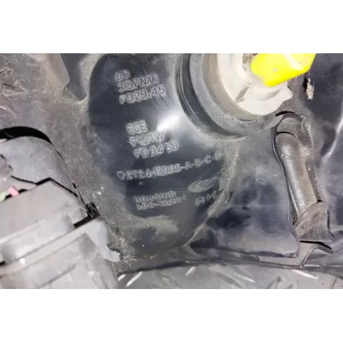 EC2551030 фара передняя Mazda Tribute 2002
