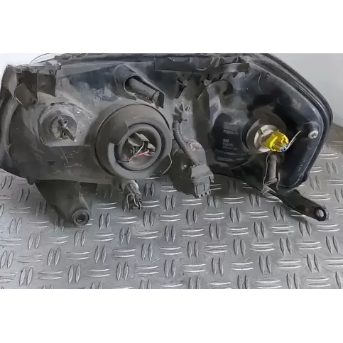 EC2551030 фара передняя Mazda Tribute 2002