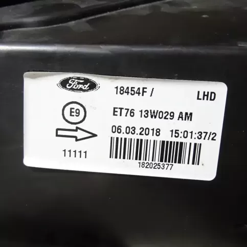 ET76-13W029-AM фара передняя Ford Courier 2018