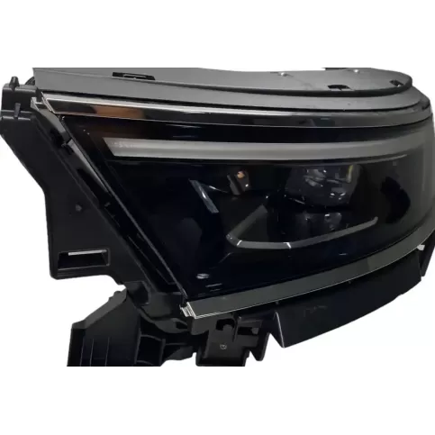 L375759 фара передняя Opel Mokka B 2021