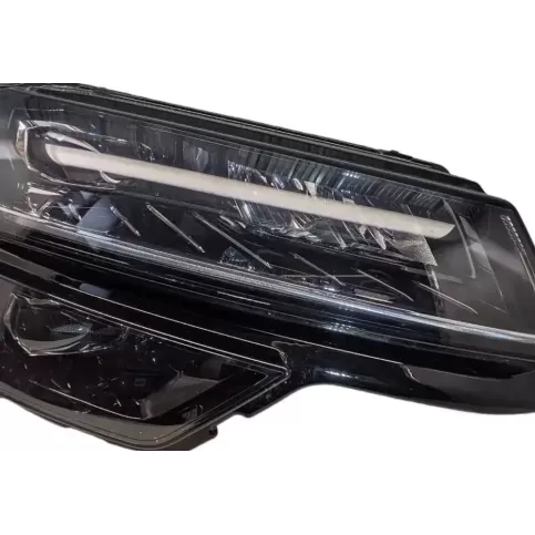 0020517609 фара передняя Skoda Karoq 2017