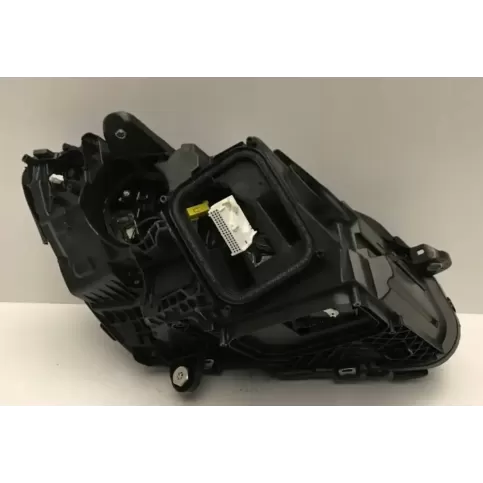 004ZGS002 фара передняя Mercedes-Benz CLA C118 X118 2020