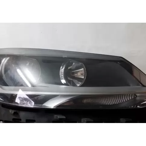 0301242602 фара передняя Volkswagen Sharan 2011