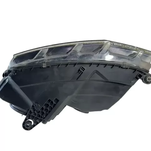 030127260200 фара передняя Skoda Octavia Mk3 (5E) 2016