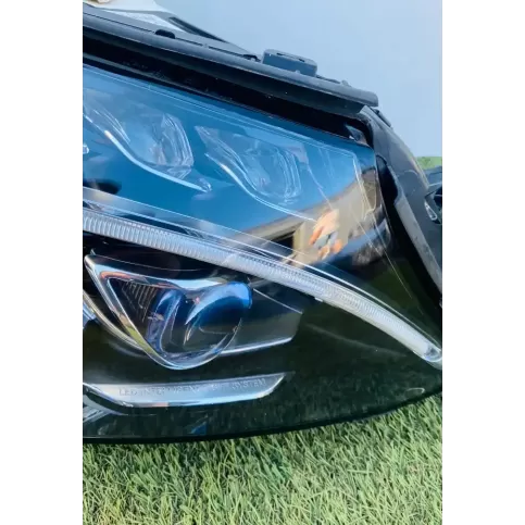 030128423205 фара передняя Mercedes-Benz C W205 2018