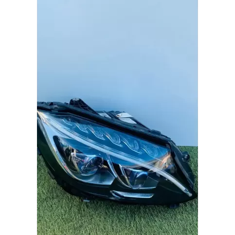 030128423205 фара передняя Mercedes-Benz C W205 2018