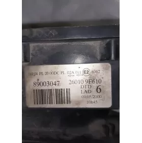 097052000 фара передня Nissan Primera 2000