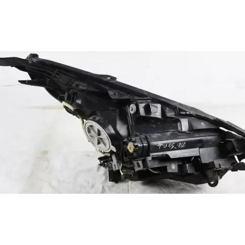 10063056 фара передняя Nissan 370Z 2010