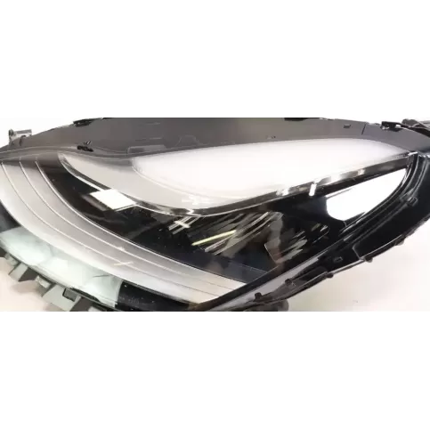 1077375-00-C фара передня Tesla Model Y 2018